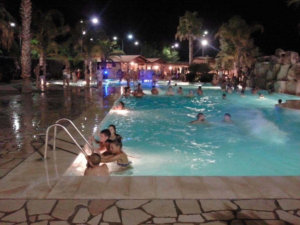 Villaggio Turistico Malibuu Manduria Eksteriør billede
